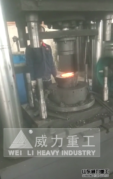凿岩钎具成型液压机(客户生产现场)